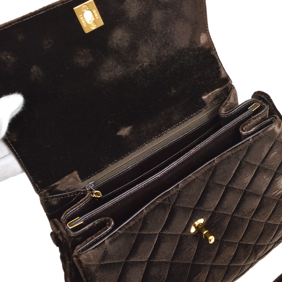CHANEL 1997-1999 Quilted Flap Shoulder Bag Large Brown Velvet 15767