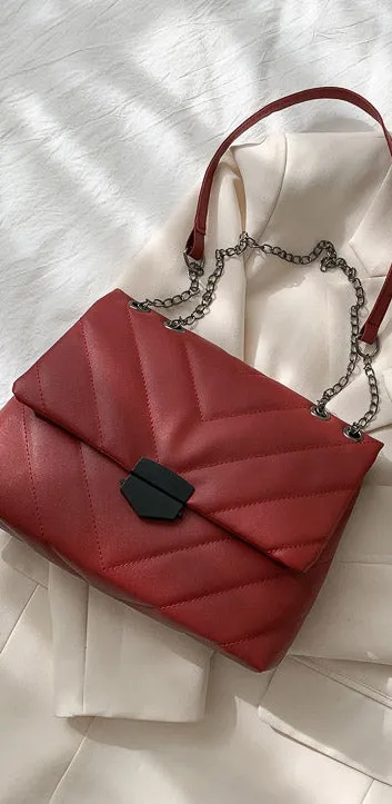 CL1078 - Trendy Fashion Chain Bag