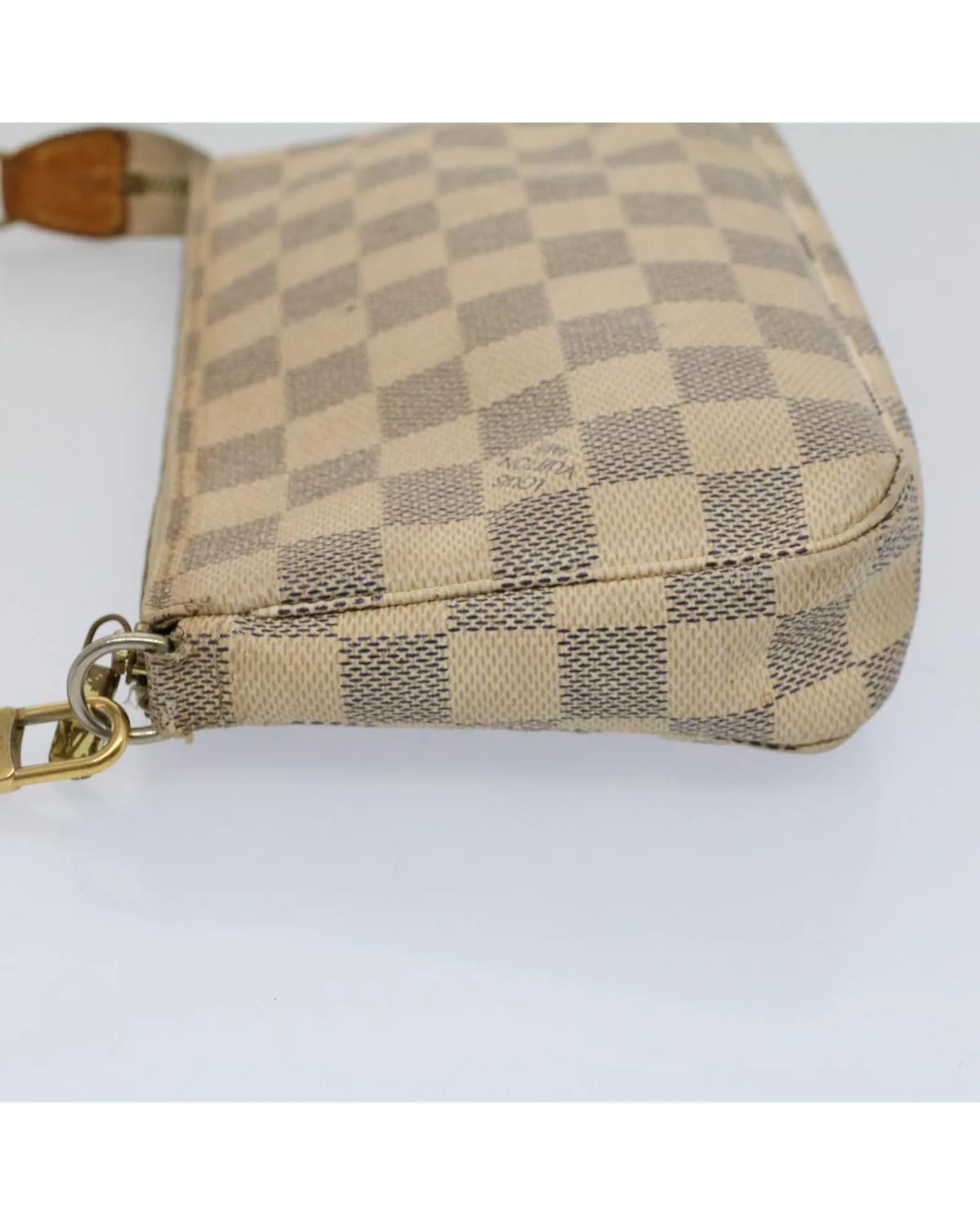 Durable Damier Azur Canvas Pouch