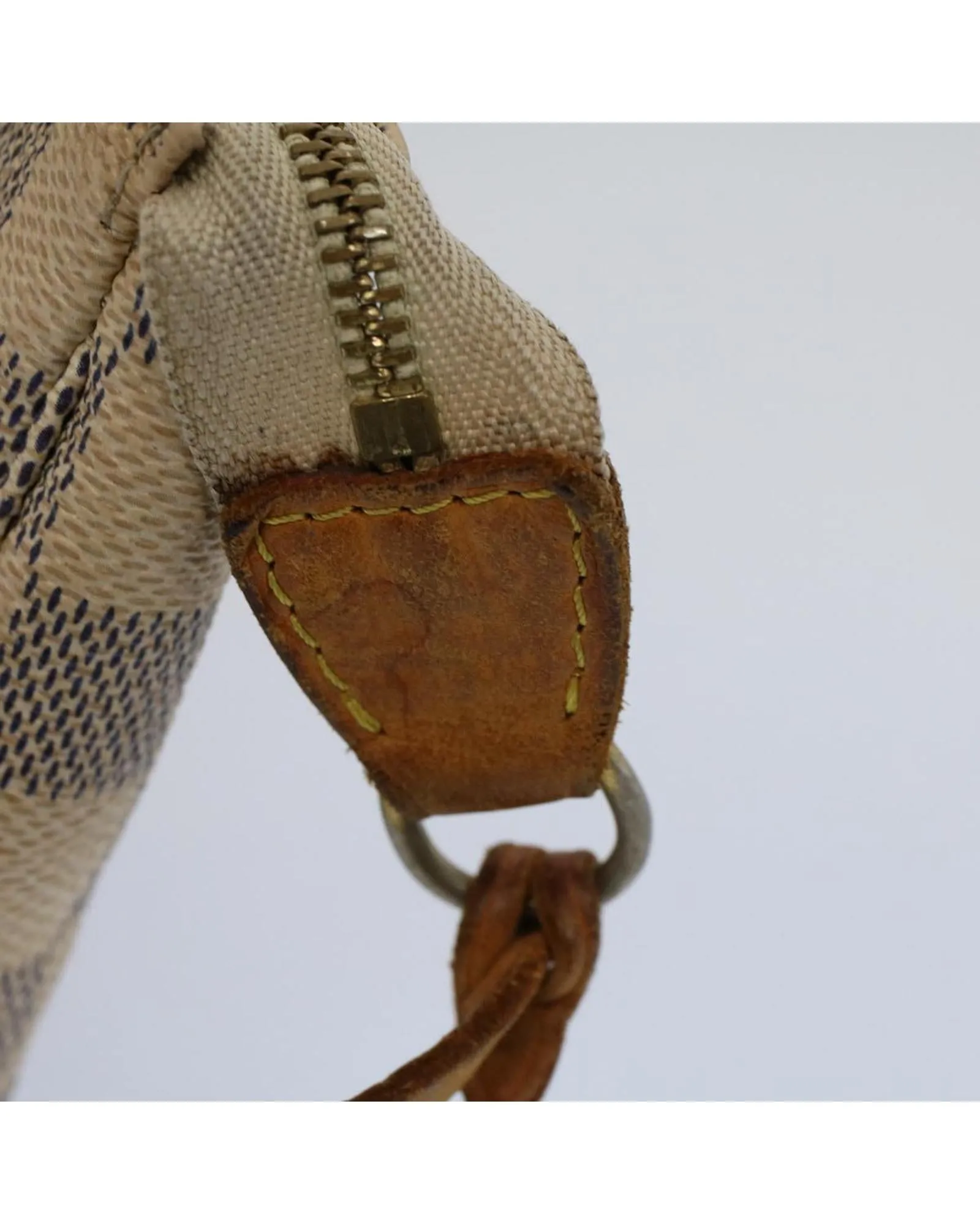 Durable Damier Azur Canvas Pouch