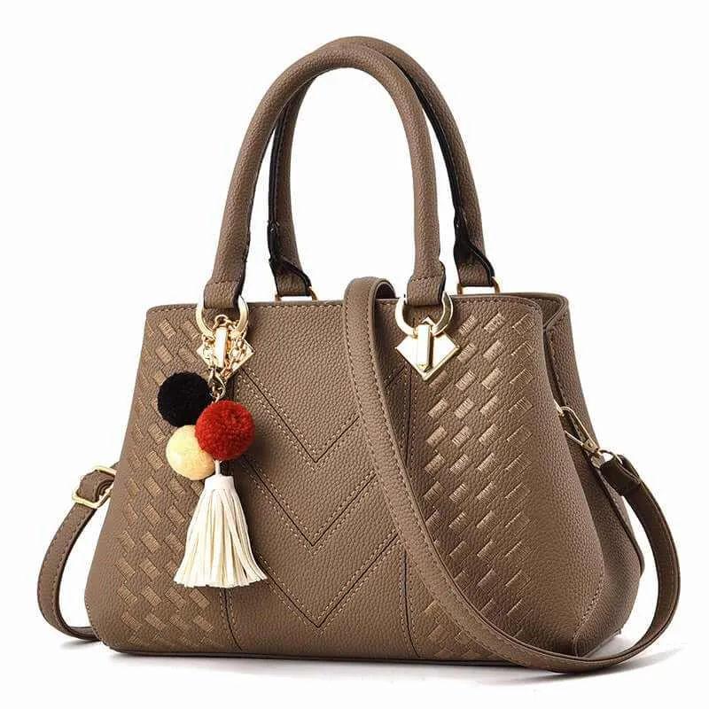 Glow Chic's Luxury Crossbody Bag