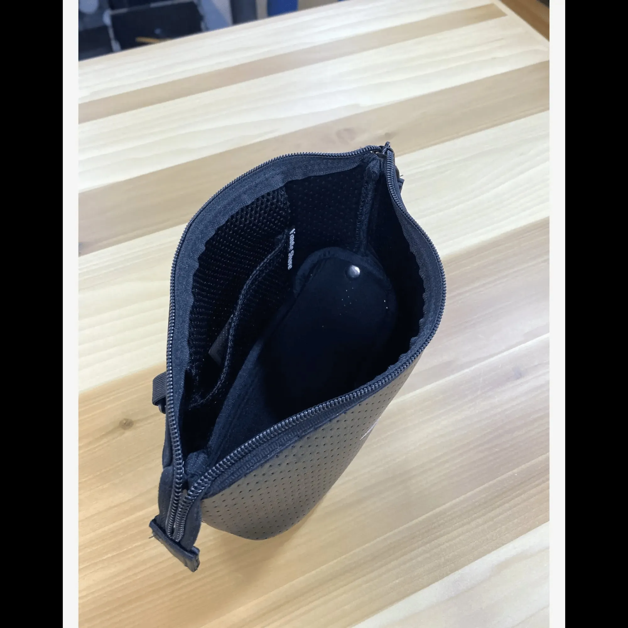 HA Bag Grayson Pouch Bag  Erin Black Star