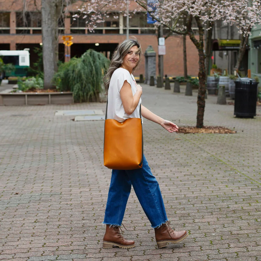 Large Crossback (crossbody   backpack) - Honey Leather