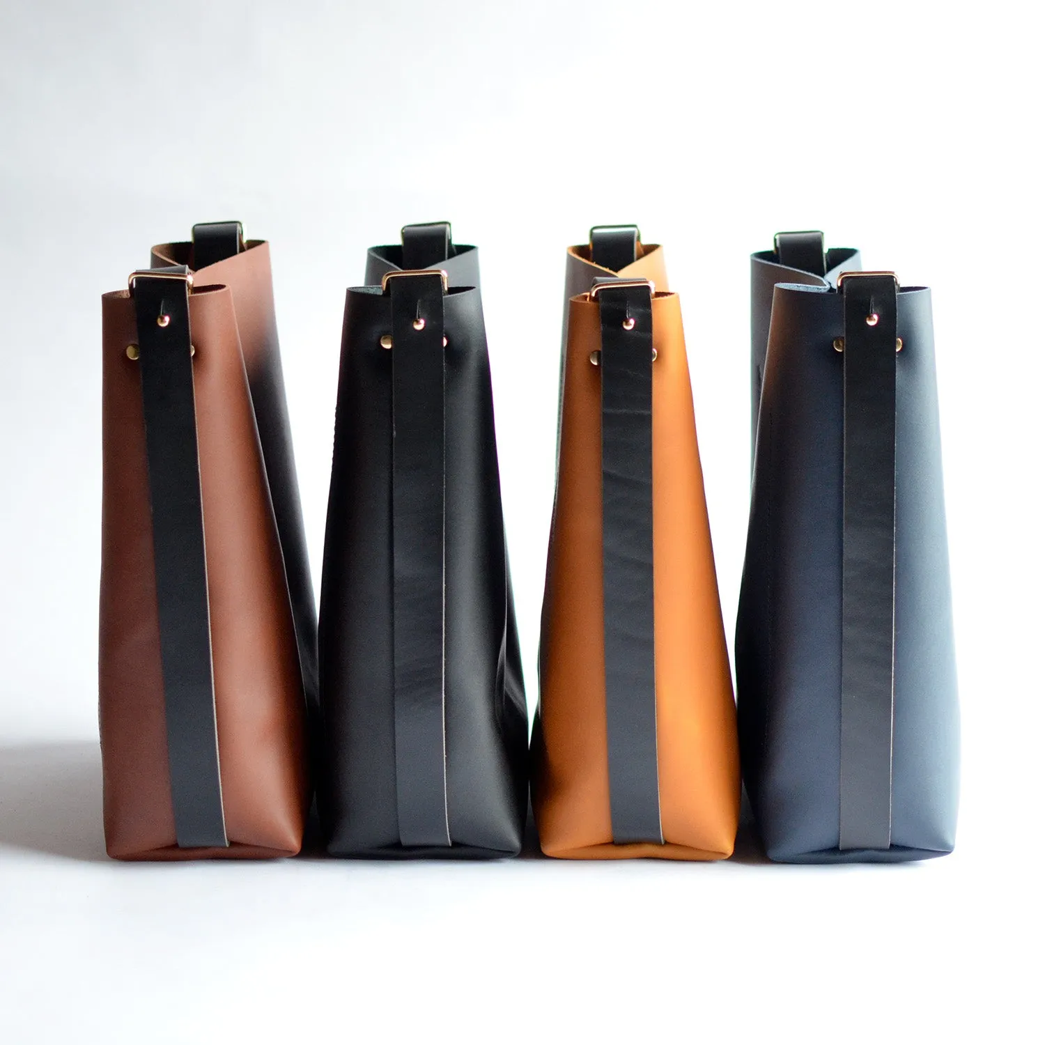 Large Crossback (crossbody   backpack) - Honey Leather