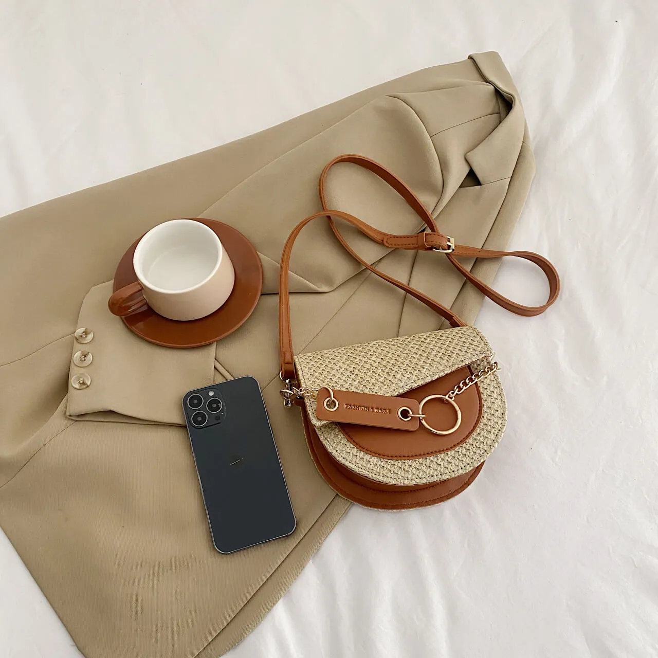 Straw And Leather Crossbody Bag-Showtown