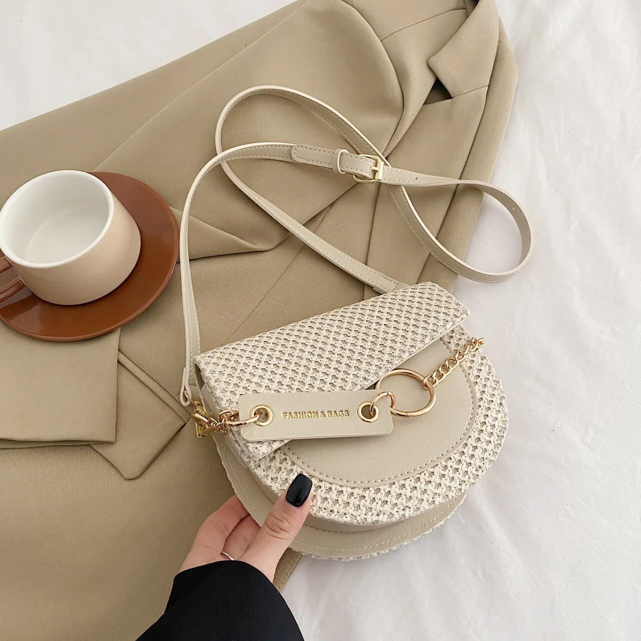Straw And Leather Crossbody Bag-Showtown